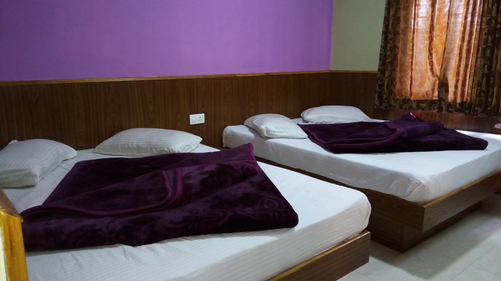 S.k Hotel Ooty