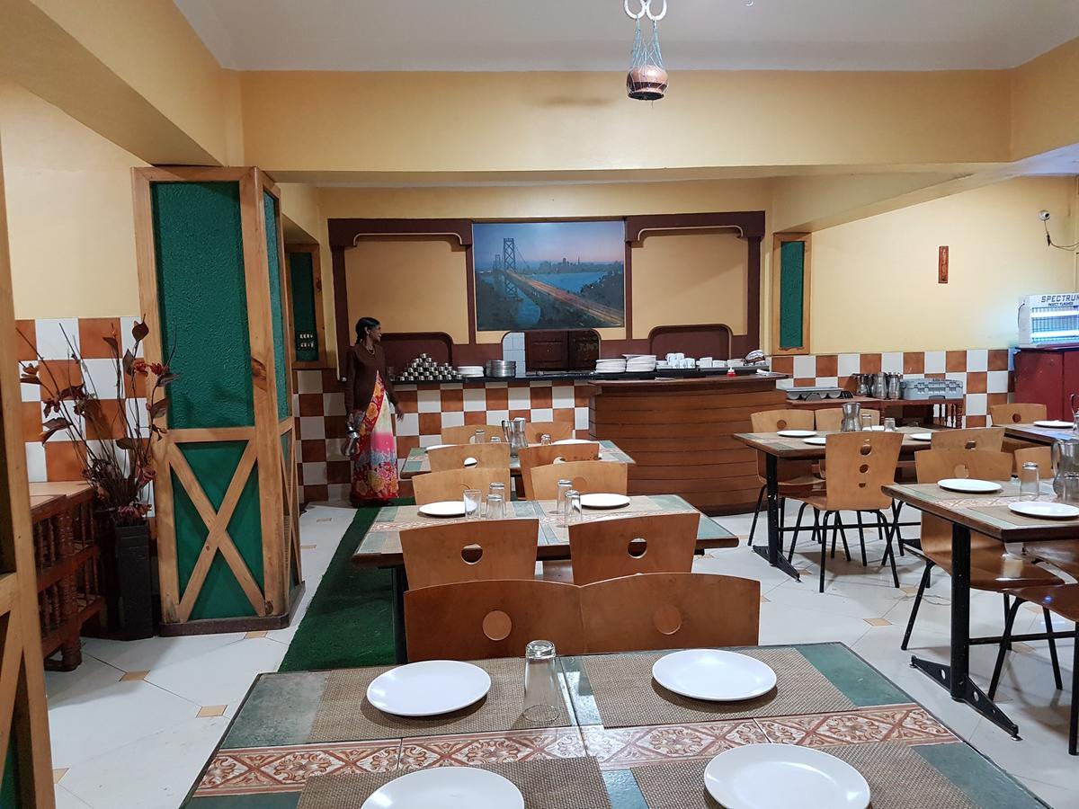 Maneck Hotel 2*