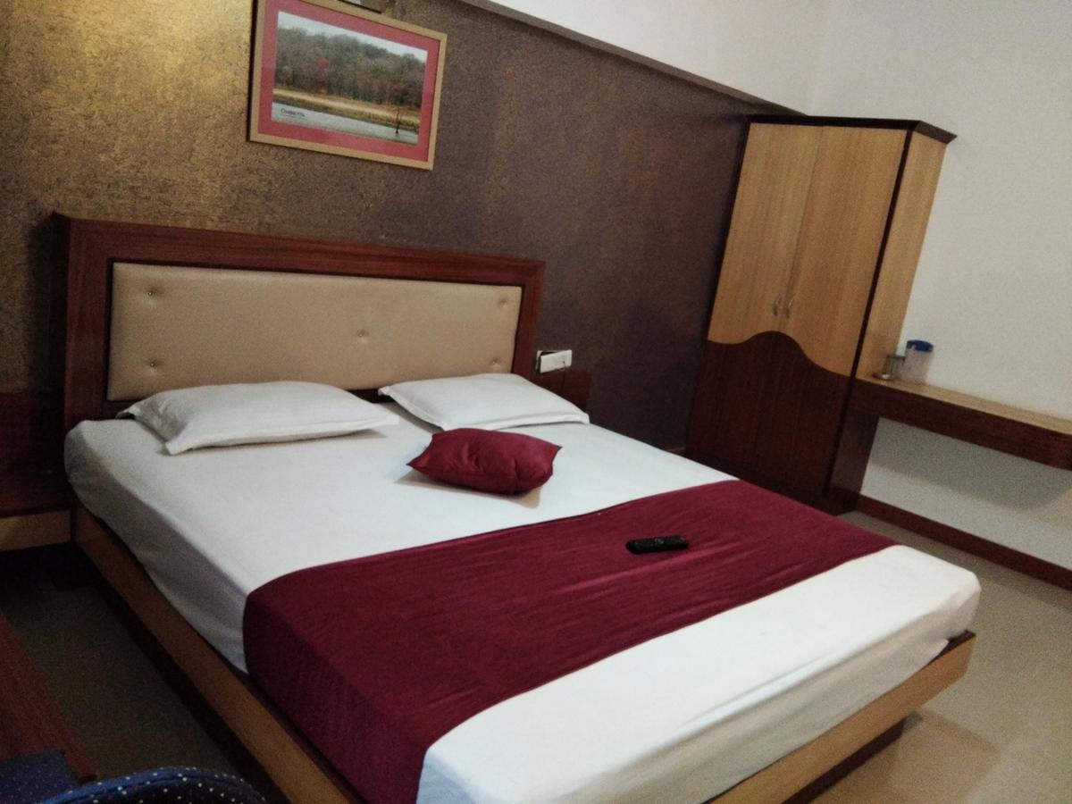 Park Side Residency Ooty