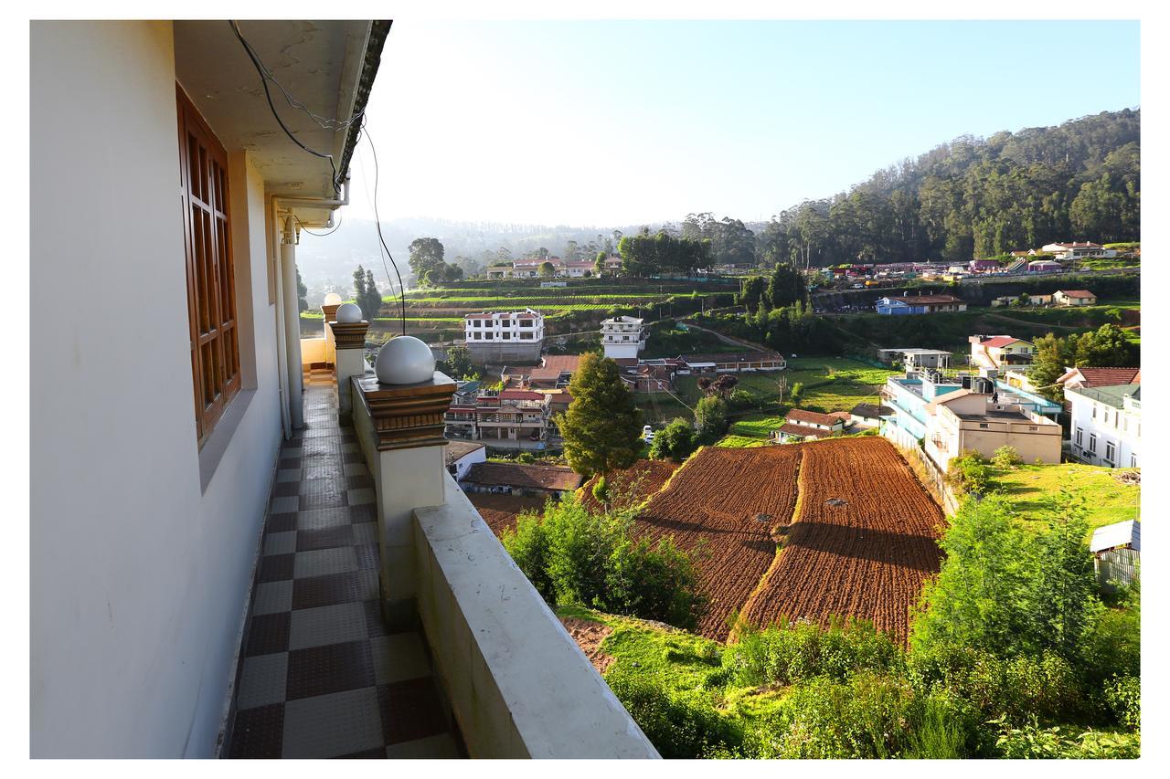 Green Moon Residency Hotel