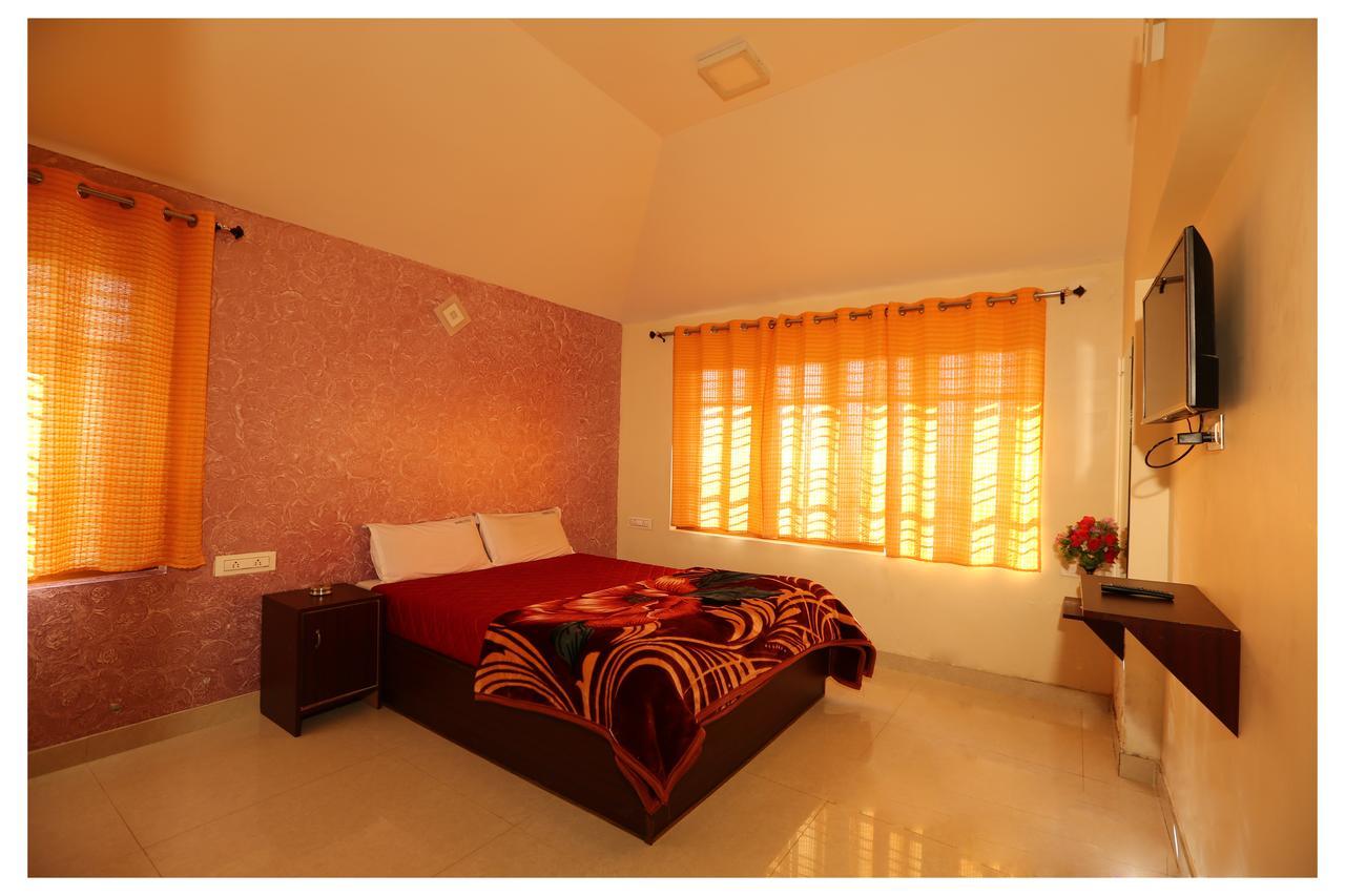 Hotel Green Moon Residency 2*