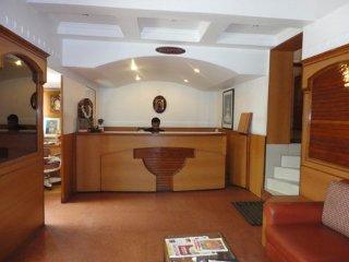 Nahar Residency Hotel 2*