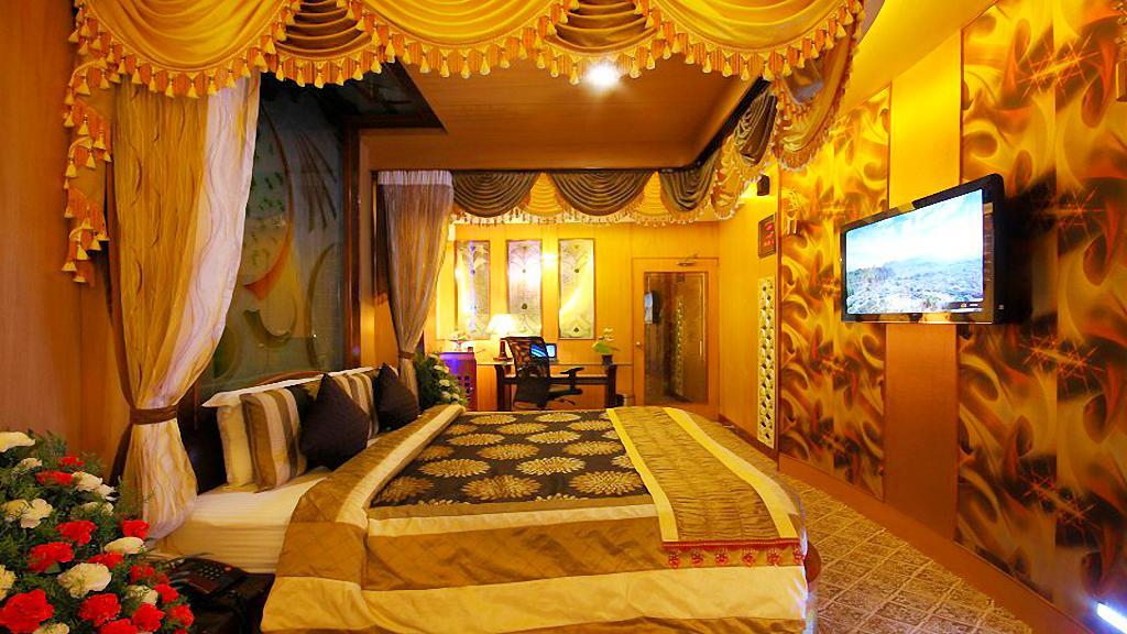 Hotel Astoria Residency 2*