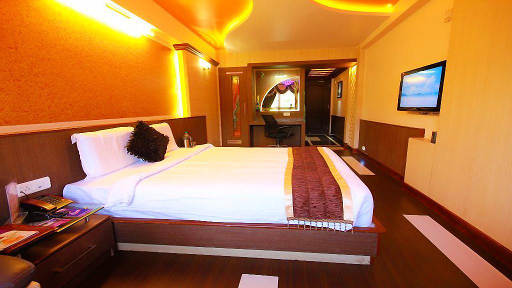 Hotel Astoria Residency 2*