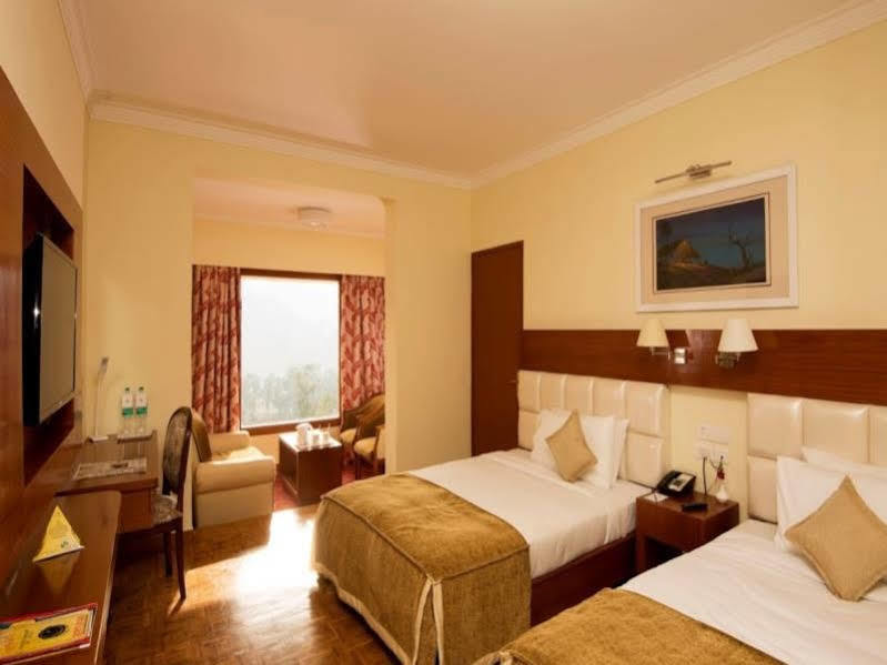 Hotel Gem Park 4*