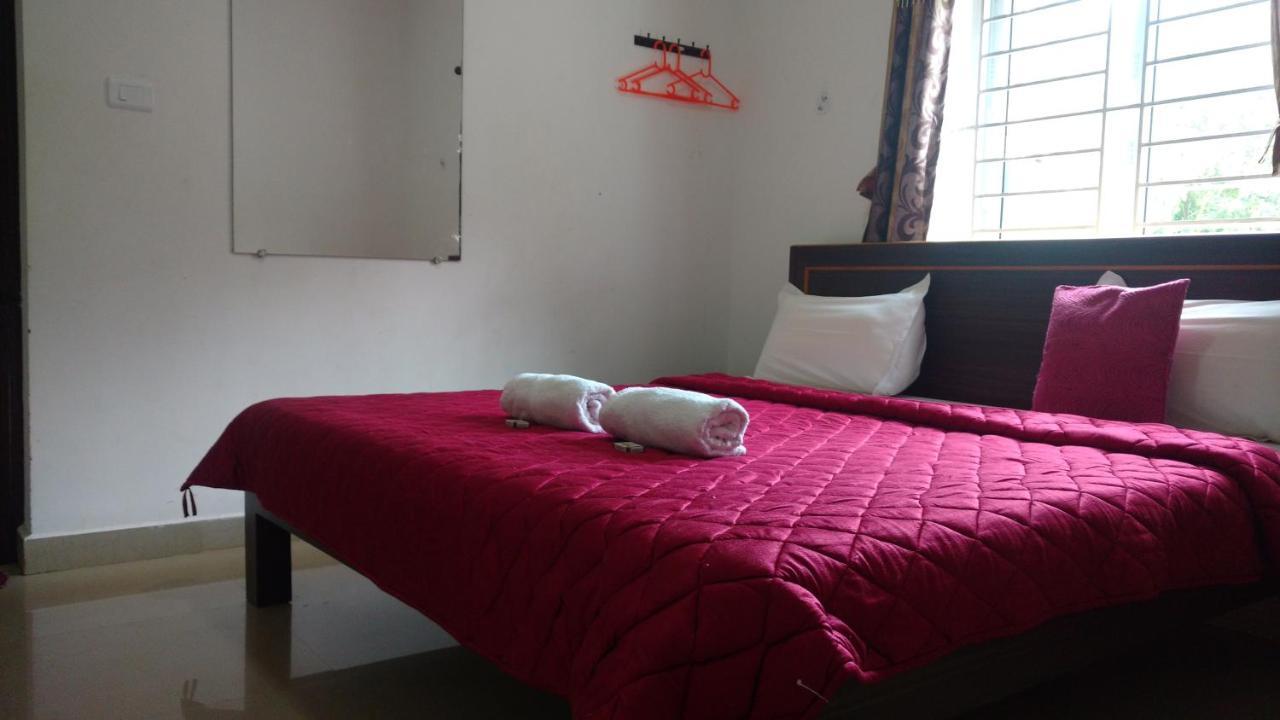 Kumaran Bed & Breakfast *