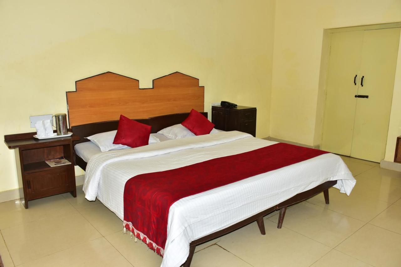 Resort Kstdc Mayura Sudarshan ,ooty Ooty