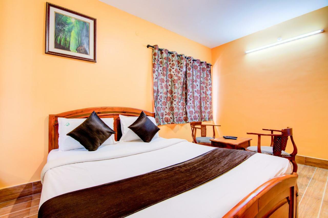 Oyo 19684 Aishwariyaa Gardens Hotel Ooty