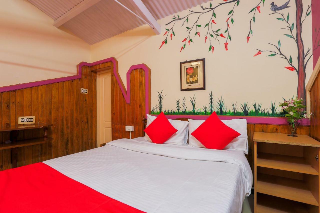 Hotel Oyo 41946 Aishwarya 3*