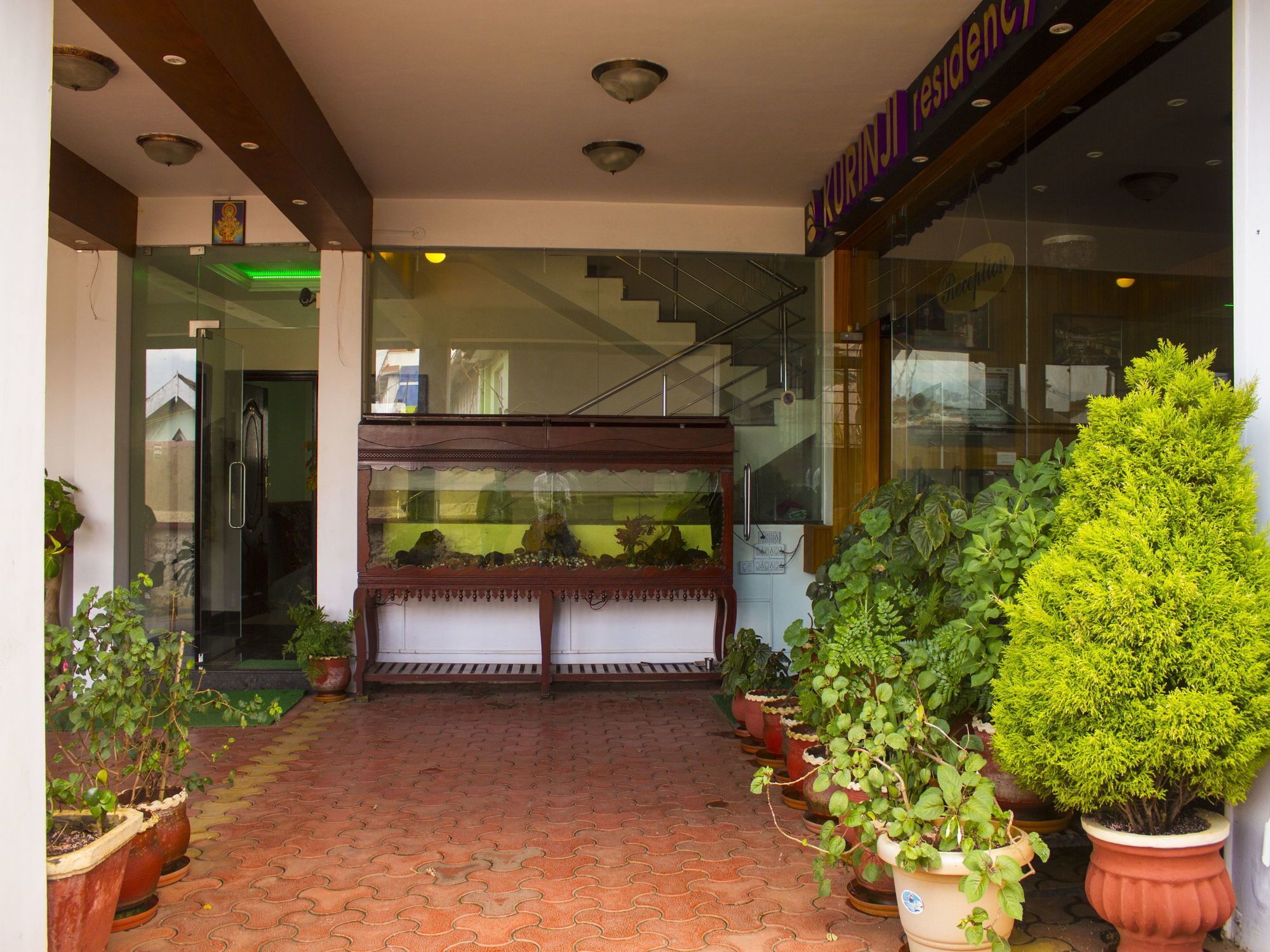 Oyo 3217 Kurinji Residency 3*