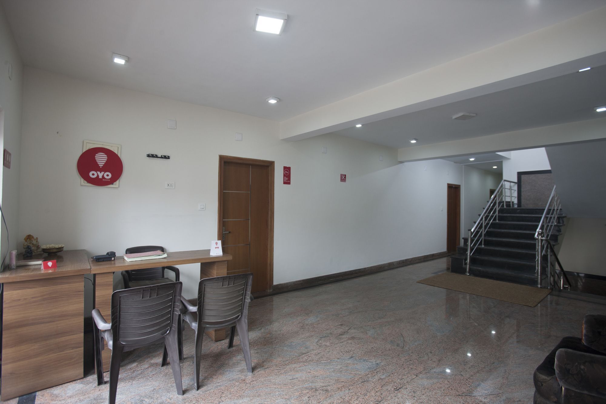 Hotel The Majestic Crown Ooty